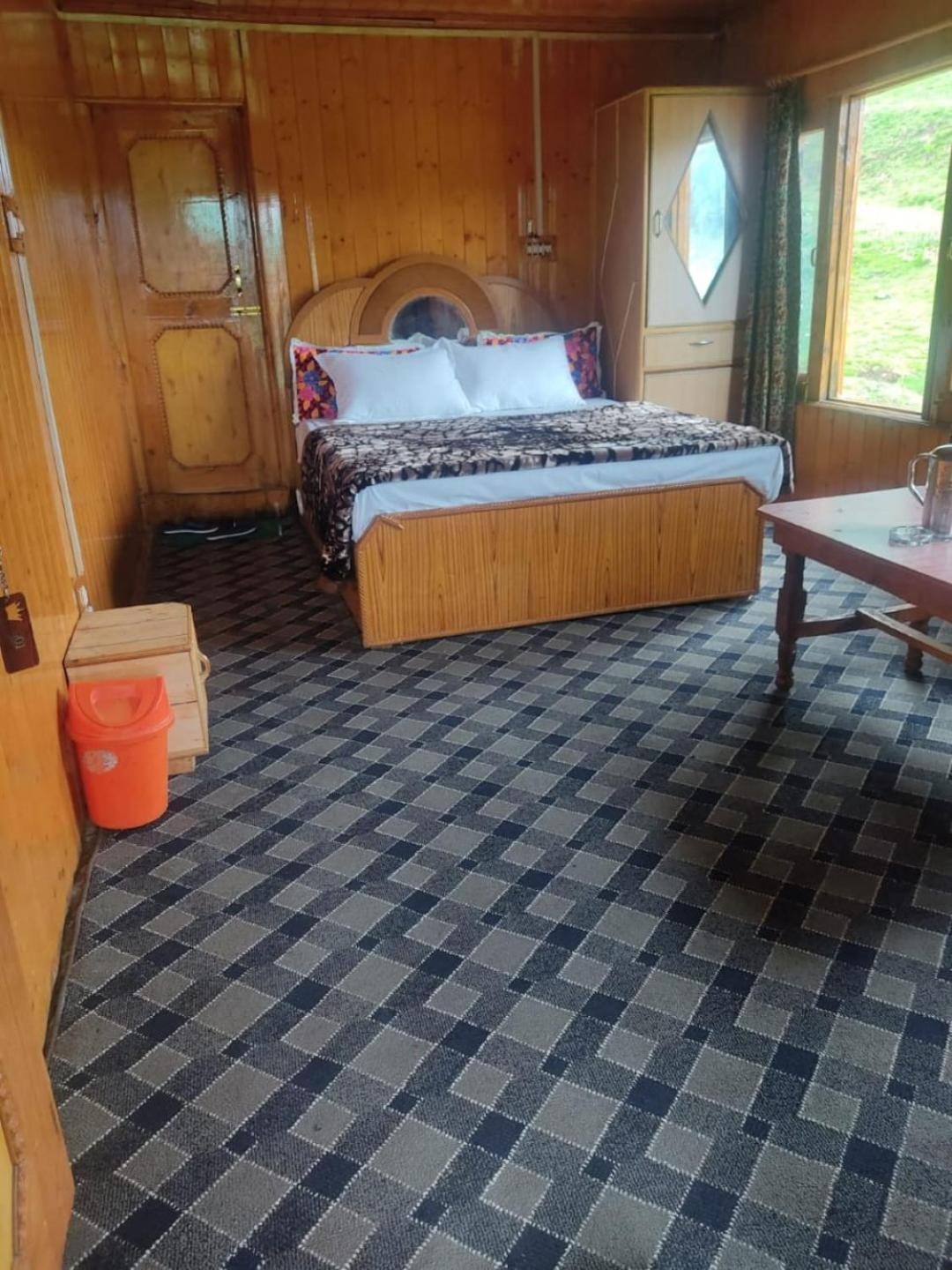 Roseland Cottage , 古尔马尔格 外观 照片